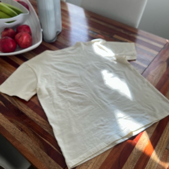 Authentic Gucci Cherry Blossom Sequence T-Shirt - Picture 4 of 7